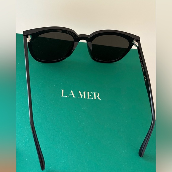 Gentle Monster Myma 01 Black Sunglasses